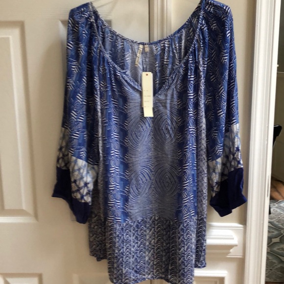 grand & greene Tops - NWT Blue print Pheasant Blouse Women’s Sz 1X